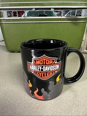 Harley-Davidson Black Ceramic Mug with Orange and Yellow Flame Logo